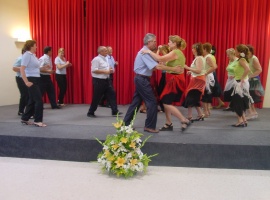 20060518113920-baile-mayores-castilleja.jpg
