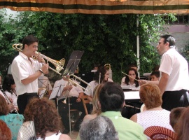 20060616144557-concierto-banda-gines.jpg