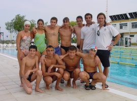 20060621131643-equipo-natacion-castilleja.jpg