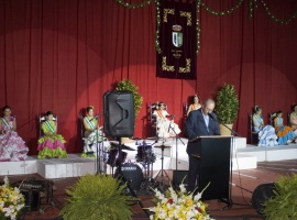 20060703141232-coronacion-feria-gines06.jpg