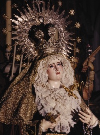 20060703143000-virgen-dolores-umbrete.jpg