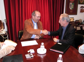 20061106140150-convenio-ambulatorio-gines.jpg