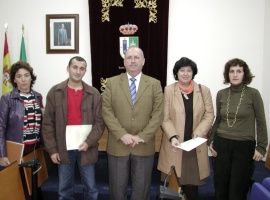 20061201194516-ayudas-gines.jpg