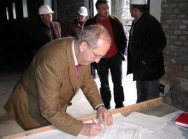 20070118125627-firma-casa-cultura-gines2.jpg
