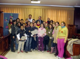 20070129102659-parlamento-joven-bollullos.jpg