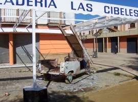 20070221170711-coche-quemado-coria.jpg