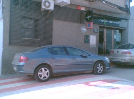 20070330100100-coche-alcalde-huevar.jpg