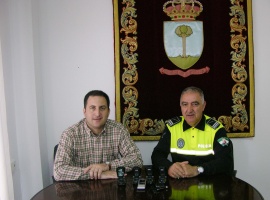 20070410165126-moviles-policias-bollullos.jpg