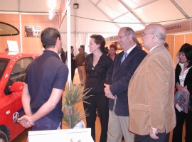 20070413190333-feria-muestras-gines07-1.jpg