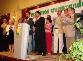 20070509143739-candidatura-iu-camas07.jpg