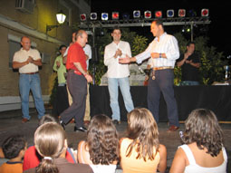 20070717133846-premios-vela-almenas-tomares07.jpg