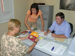 20070725125247-oficina-dependencia-castilleja.jpg