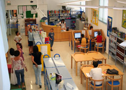 20070816175758-biblioteca-bormujos.jpg