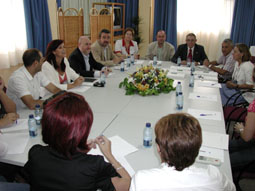 20070913181505-comision-ss-sociales-gines.jpg