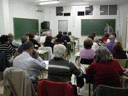20071108195523-universidad-mayores-gines.jpg