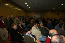 20071130173422-agricultores-espartinas07.jpg