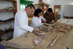 20071210174352-escuela-imagineria-espartinas07.jpg