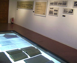 20080223194210-exposicion-seminario-pilas08.jpg