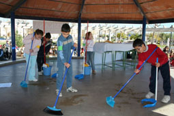 20080306181357-ninos-tareas-domesticas-tomares08.jpg