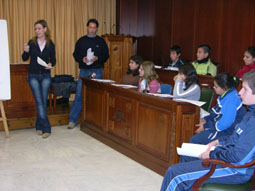 20080325215832-parlamento-joven-bollullos08.jpg