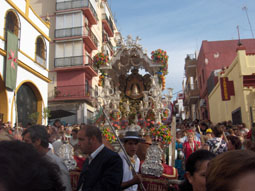20080507173220-salida-hdad-rocio-sanjuan08.jpg