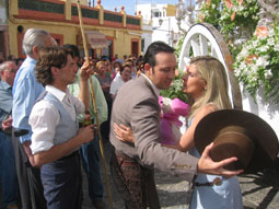 20080507185547-salida-hdad-rocio-bormujos08.jpg