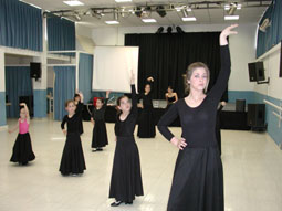 20080509191022-curso-danza-espanola-gines08.jpg