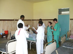 20080609175715-hospital-camerun08.jpg