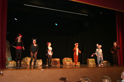 20080612183624-clausura-talleres-bormujos08.jpg