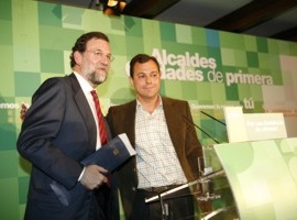20080621183604-jose-luis-sanz-rajoy21.jpg
